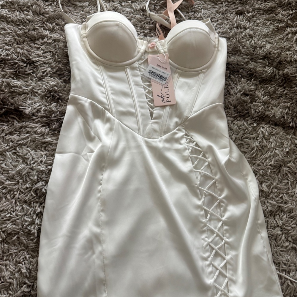 Oh Polly white corset satin dress - Picture 5 of 7